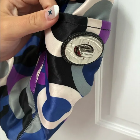 Coach Blue and Purple Circle Pattern Tote - Picture 5 of 16